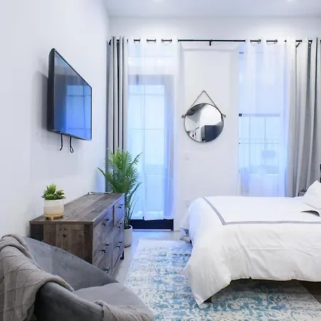 3-2 Prime East Village Private Outdoor